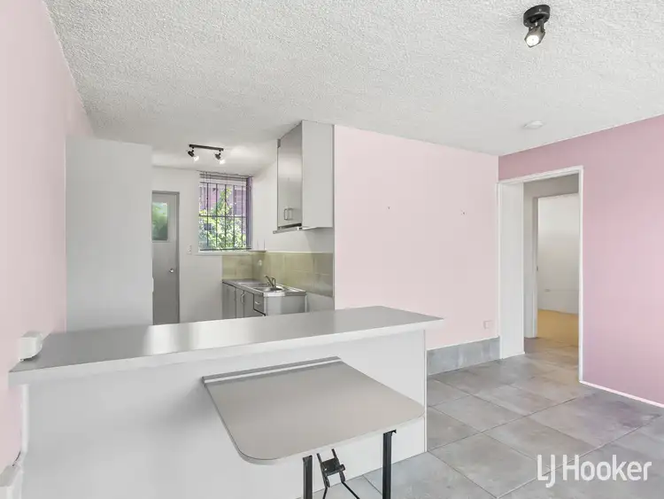 Sixth view of Homely unit listing, 2/9 Meredith Street, Redcliffe QLD 4020