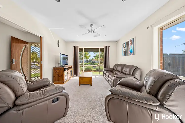 Second view of Homely house listing, 20 Macfarlane Burnet Avenue, Macgregor ACT 2615