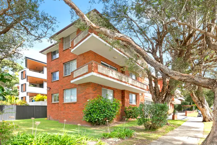 Main view of Homely apartment listing, 2/34 Westminster Avenue, Dee Why NSW 2099