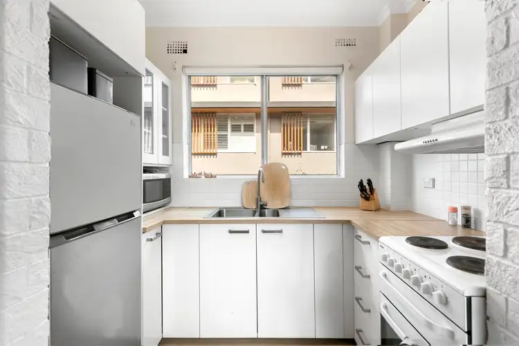Fourth view of Homely apartment listing, 2/34 Westminster Avenue, Dee Why NSW 2099