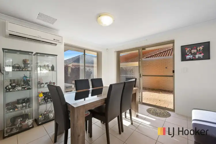 Sixth view of Homely unit listing, 2/10 Delamere Way, Camillo WA 6111