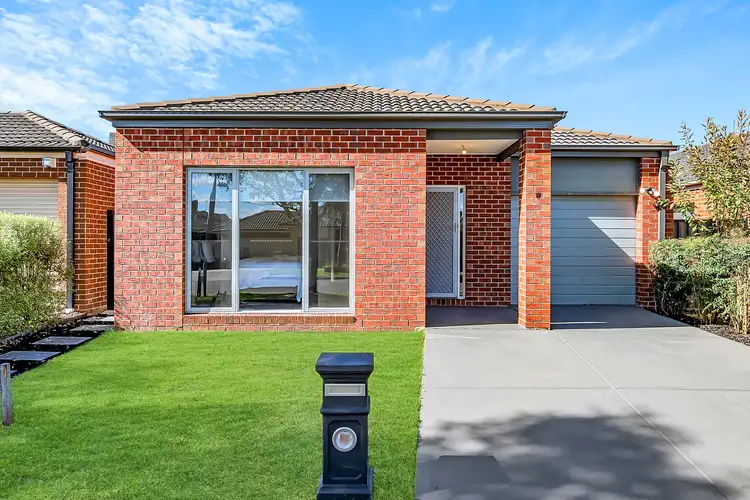 Fifth view of Homely house listing, 17 Yumbarra Parade, Wollert VIC 3750