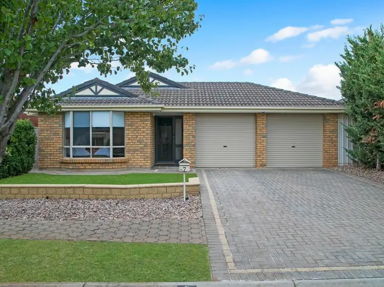7 Cyclamen Avenue, Para Hills West SA 5096