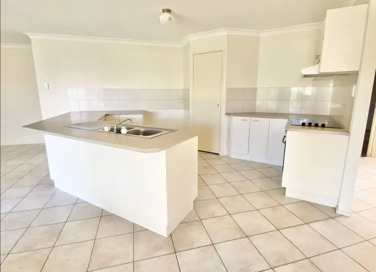 Third view of Homely house listing, 4 Coventry Court, Wellington Point QLD 4160
