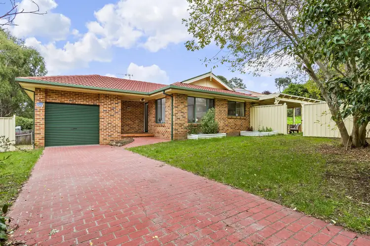 14 Leonard Close, Dunlop ACT 2615