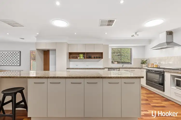 Sixth view of Homely house listing, 2 Hobday Place, Dunlop ACT 2615