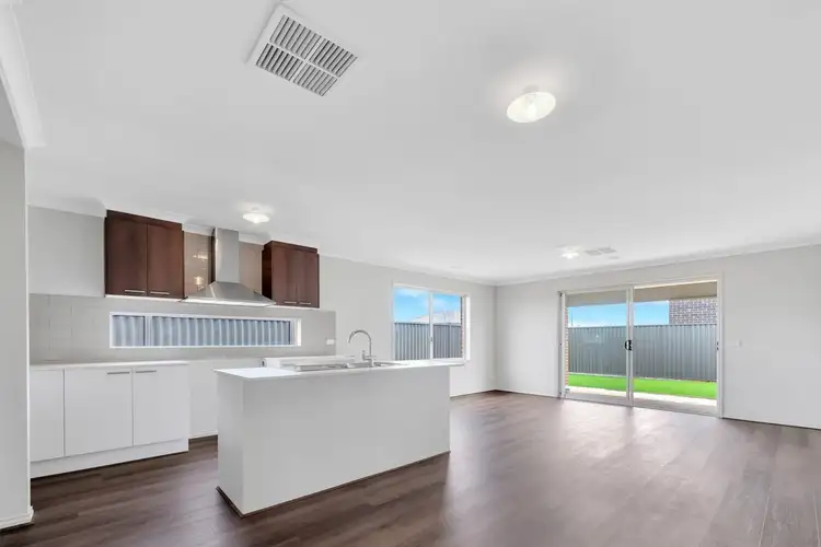 Second view of Homely house listing, 39 Bellerive Crescent, Strathtulloh VIC 3338