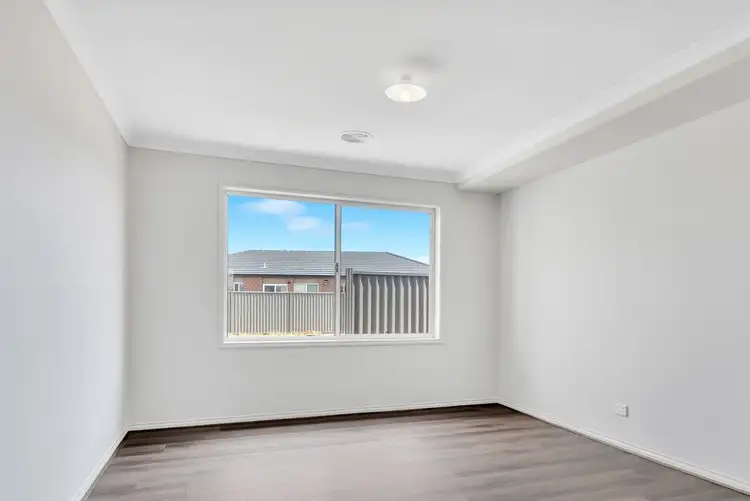 Fourth view of Homely house listing, 39 Bellerive Crescent, Strathtulloh VIC 3338