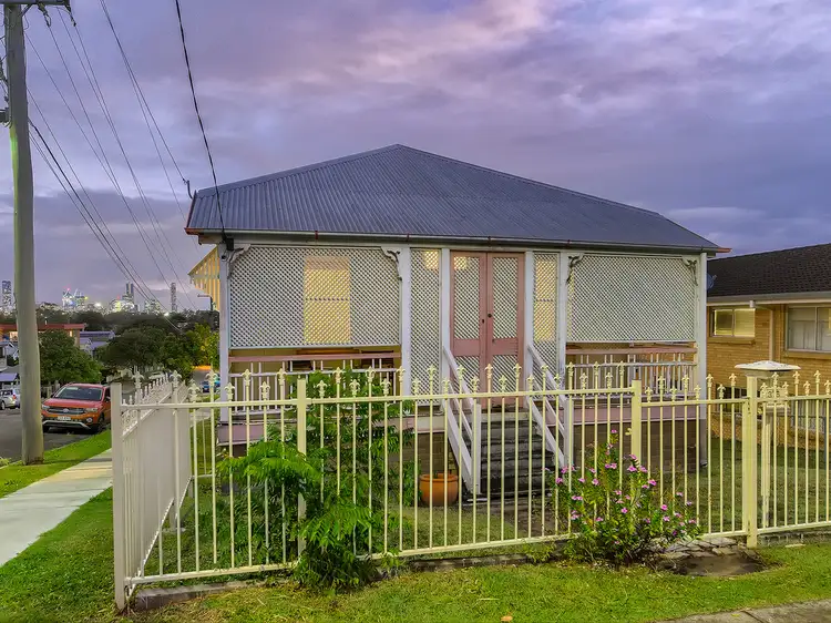 35 Fifth Avenue, Wilston QLD 4051