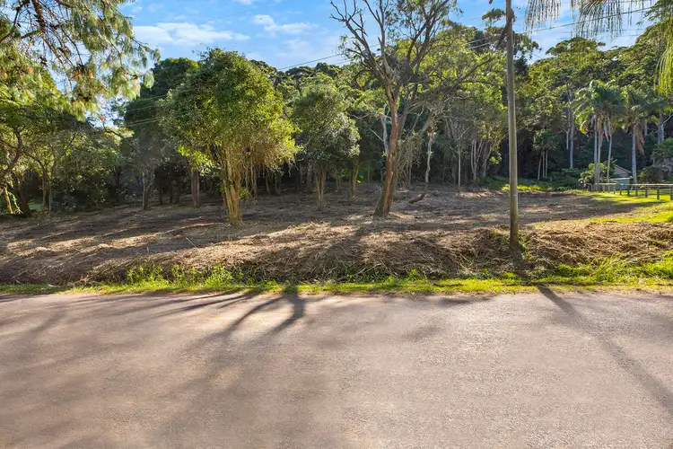 12 Sarah Road, Matcham NSW 2250