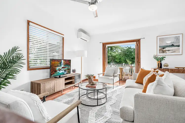 Second view of Homely house listing, 9 Grainger Street, Wynnum QLD 4178