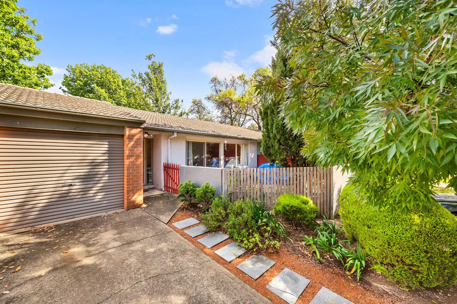 Main view of Homely townhouse listing, 21/6 Kemsley Place, Pearce ACT 2607