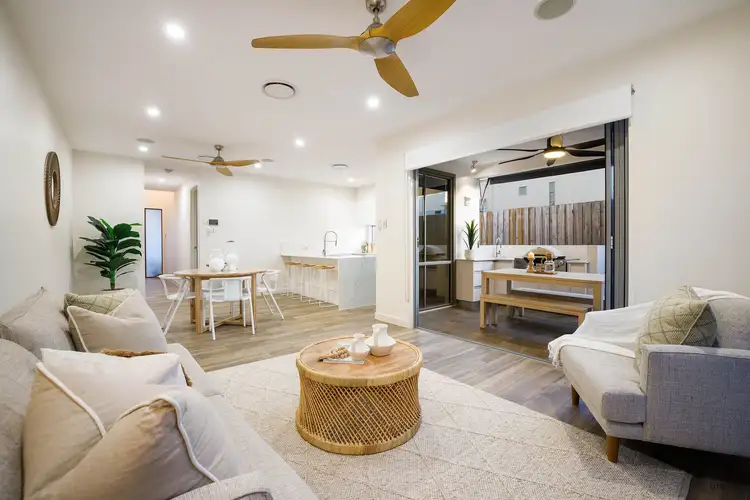 Fifth view of Homely semi-detached listing, 2/3 Second Avenue, Palm Beach QLD 4221