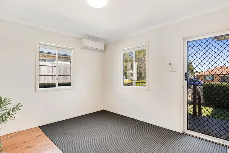 Fifth view of Homely unit listing, 1/4a Rose Street, Wilsonton QLD 4350