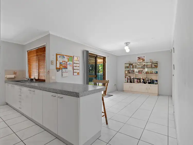 Sixth view of Homely house listing, 5 Maclean Court, Alexandra Hills QLD 4161