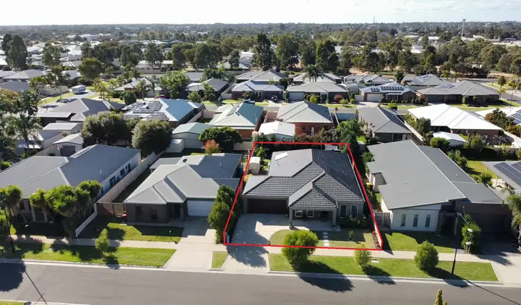 Second view of Homely house listing, 8 Dundas Lane, Swan Hill VIC 3585
