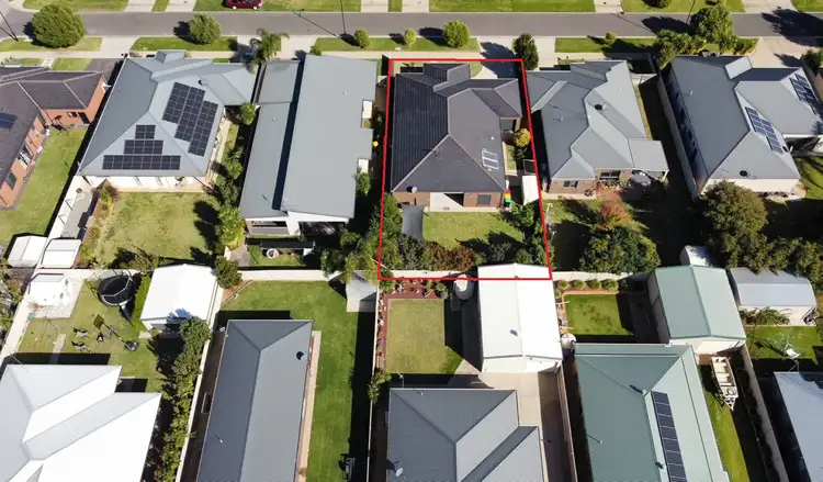 Fourth view of Homely house listing, 8 Dundas Lane, Swan Hill VIC 3585