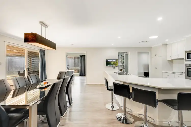 5 Mirage Court, Wilsonton QLD 4350