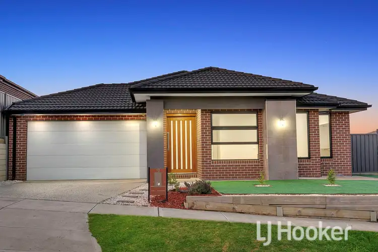 16 Appleberry Way, Wallan VIC 3756