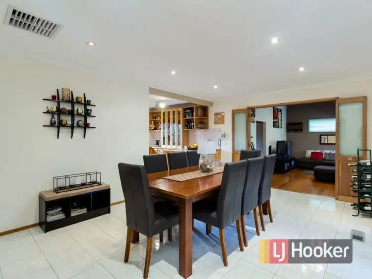 Fifth view of Homely house listing, 9 Parklea Close, Narre Warren VIC 3805