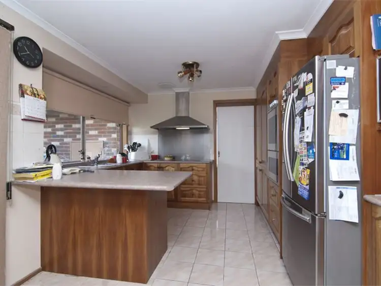 Second view of Homely house listing, 10 Finchley Court, Endeavour Hills VIC 3802