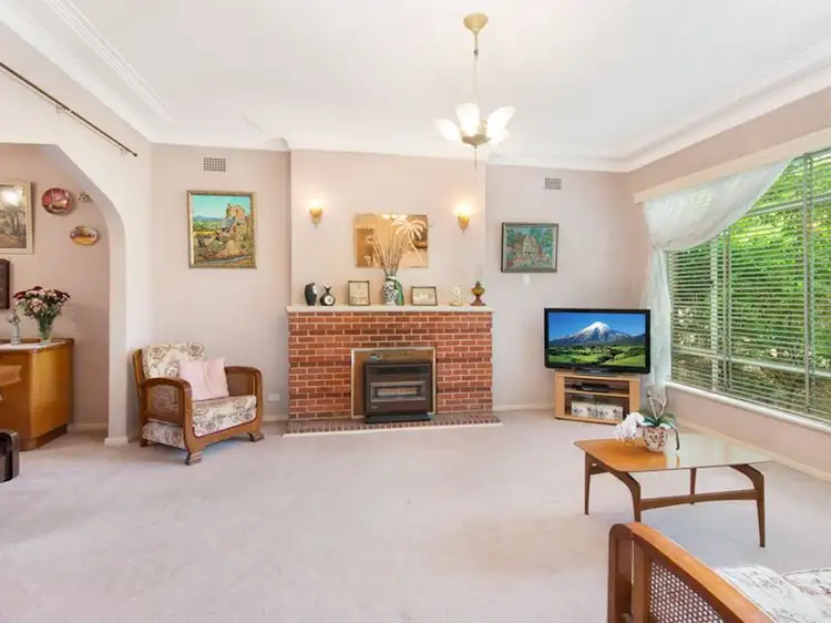 Second view of Homely house listing, 33 Beechworth Road, Pymble NSW 2073