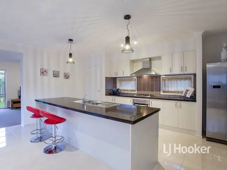 Third view of Homely house listing, 6 Shirley Court, Point Cook VIC 3030