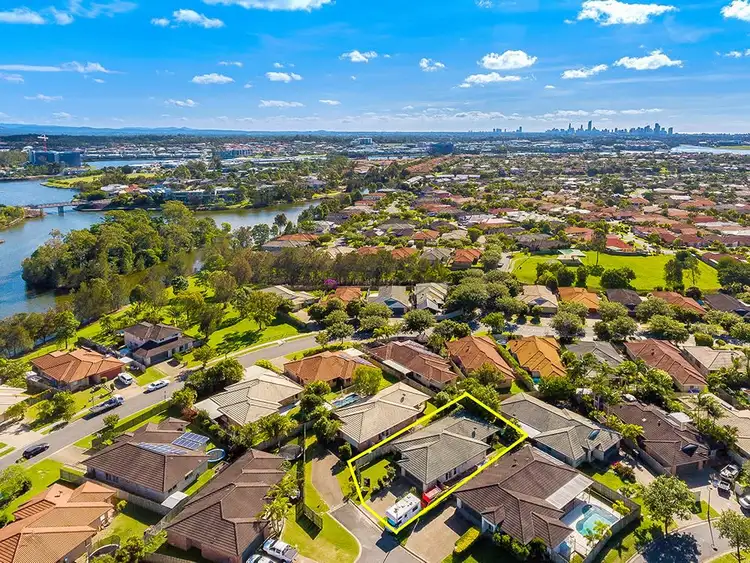 3 Epstein Court, Varsity Lakes QLD 4227