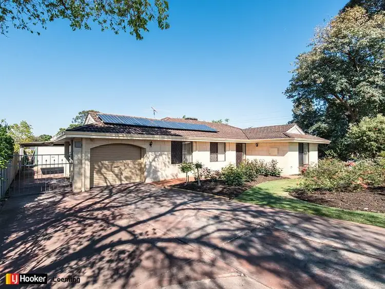 Second view of Homely house listing, 10 Nigel Court, Leeming WA 6149