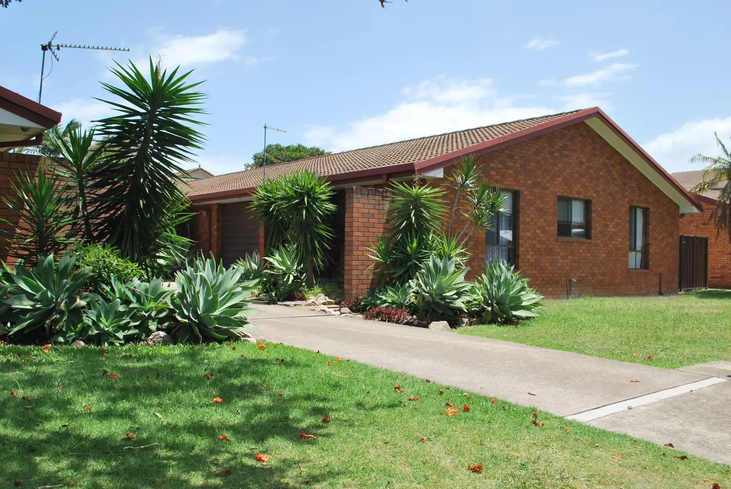 Main view of Homely unit listing, 1/38 Karuah Avenue, Coffs Harbour NSW 2450