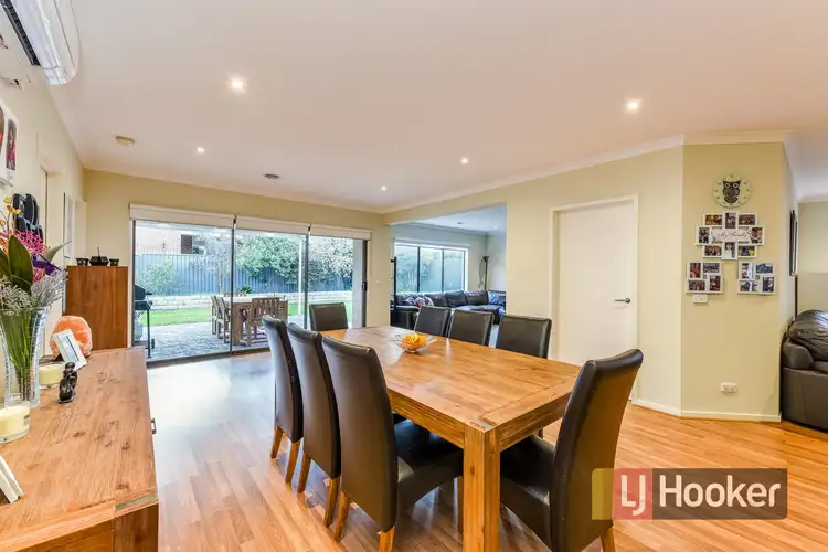 Fifth view of Homely house listing, 9 Platt Close, Pakenham VIC 3810