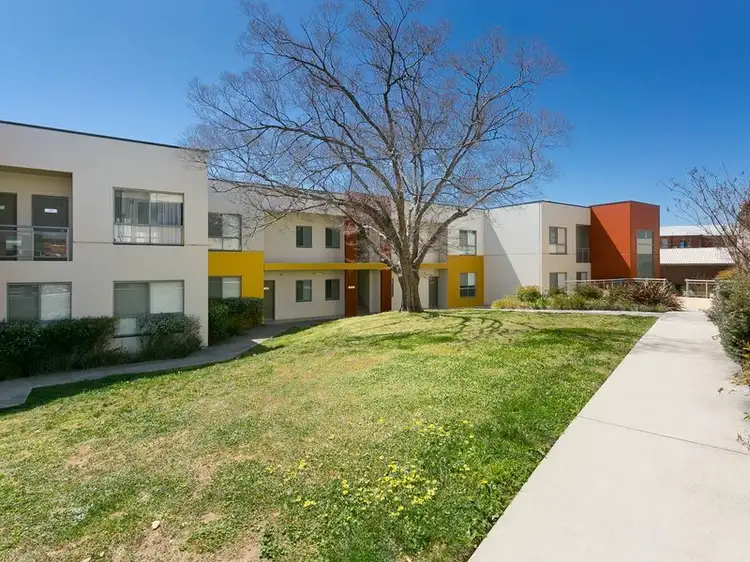 8C/17 Uriarra Road, Queanbeyan NSW 2620