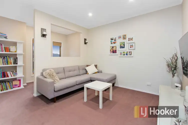 Second view of Homely house listing, 5 Perry Court, Pakenham VIC 3810