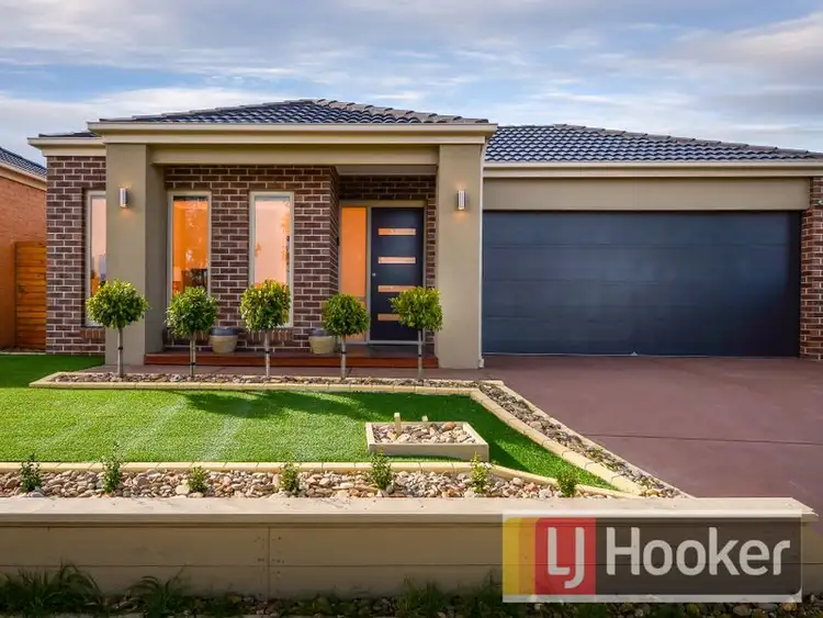 96 Sabel Drive, Cranbourne North VIC 3977