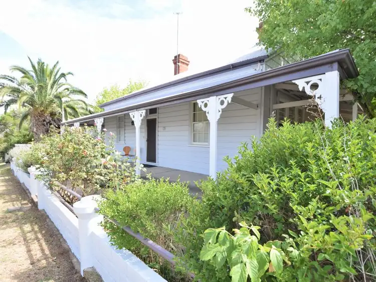 131 Albury Street, Harden NSW 2587