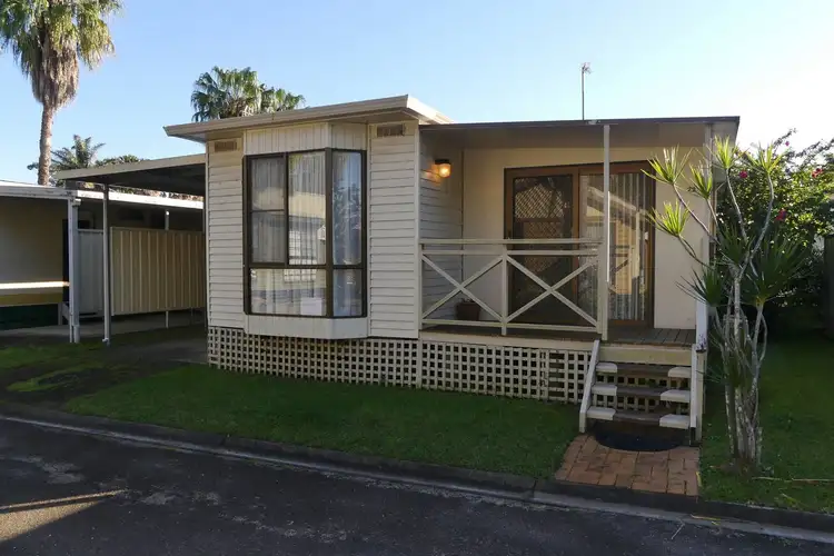 M22/45 The Lakesway, Forster NSW 2428
