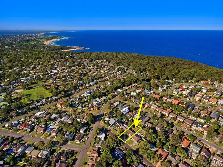 Sixth view of Homely house listing, 8 Wordsworth Avenue, Bateau Bay NSW 2261