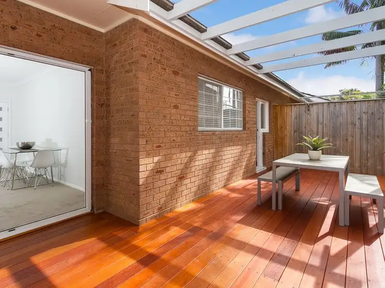 Third view of Homely villa listing, 2/172 Ocean Street, Narrabeen NSW 2101