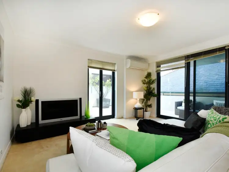 Fifth view of Homely apartment listing, 2/34 Kings Park Road, West Perth WA 6005