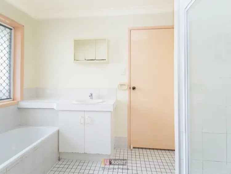 Sixth view of Homely house listing, 2 Wivenhoe Court, Marsden QLD 4132