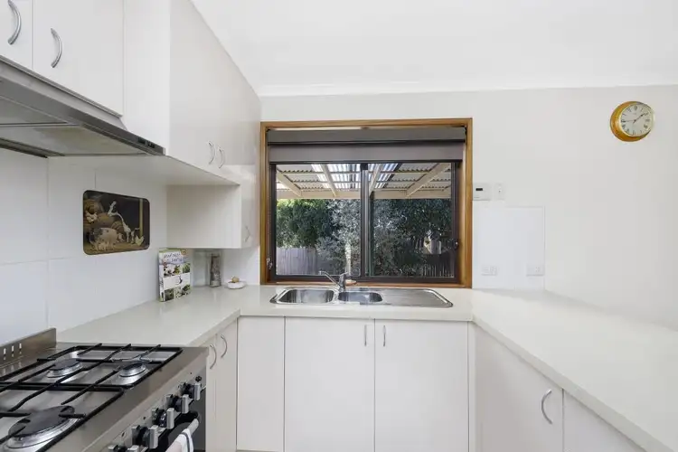 Fourth view of Homely house listing, 4 Chardonnay Place, Queanbeyan NSW 2620