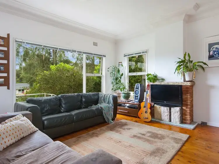 Second view of Homely house listing, 10 Hunter Street South, Warriewood NSW 2102