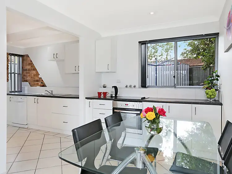 Fourth view of Homely house listing, 2/4 Curtin Close, Raymond Terrace NSW 2324