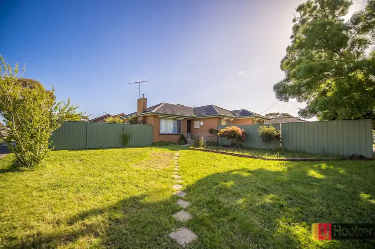 Second view of Homely house listing, 5 Spurr Street, Craigieburn VIC 3064