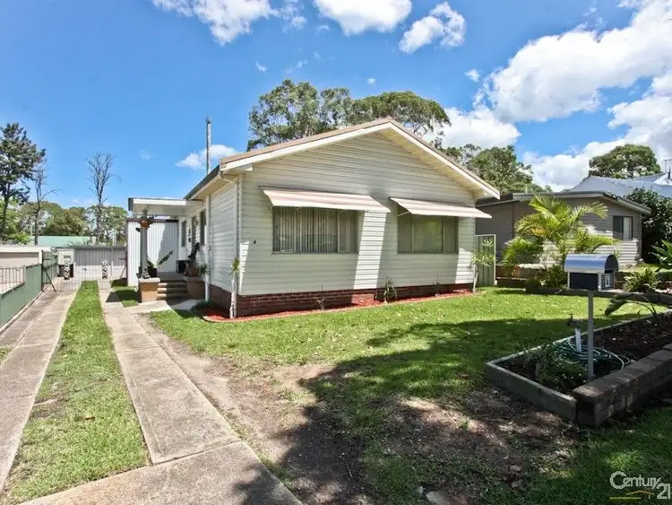 4 Lentara Road, Belmont North NSW 2280