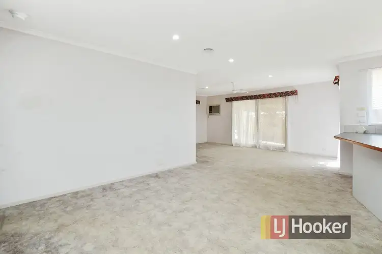 Fifth view of Homely house listing, 3 Christopher Close, Pakenham VIC 3810