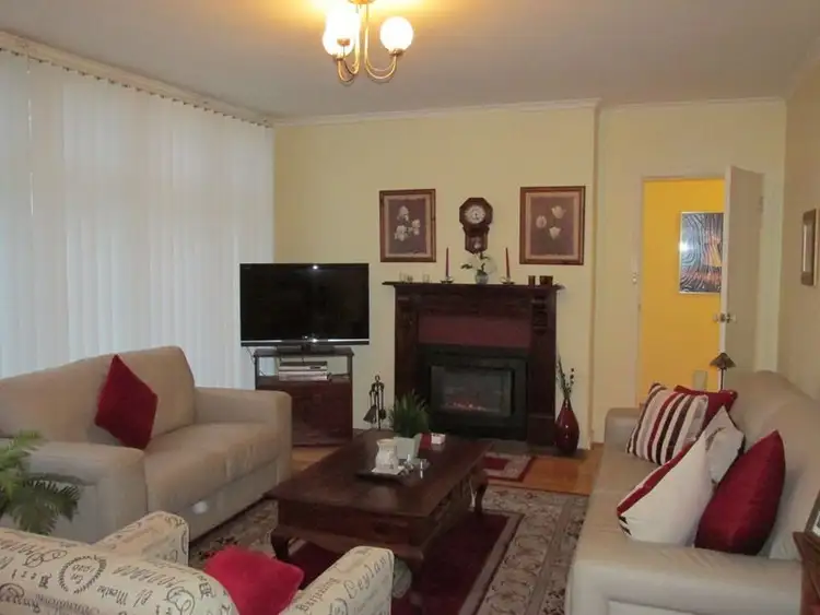 Third view of Homely house listing, 8 Jennings Street, Bairnsdale VIC 3875