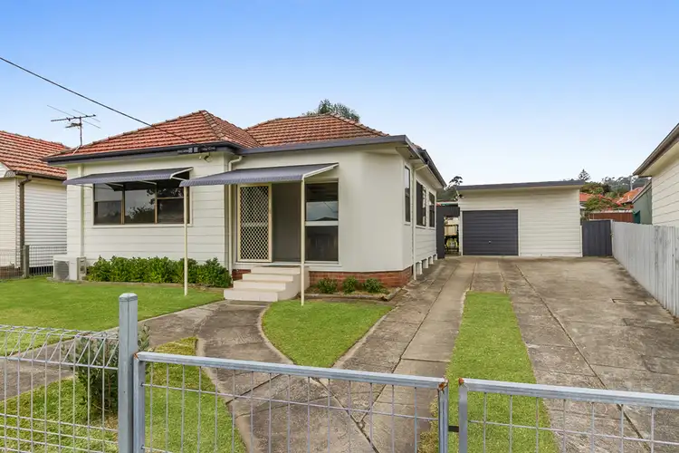 6 Cypress Street, Cardiff NSW 2285