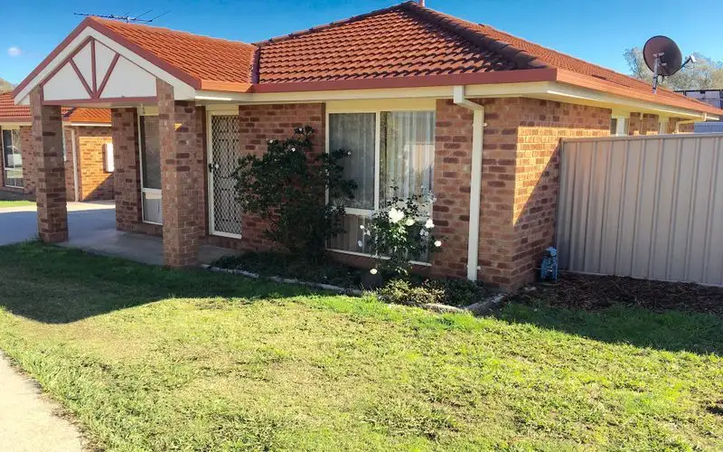 Main view of Homely unit listing, 2/5 Beresford Court, West Wodonga VIC 3690