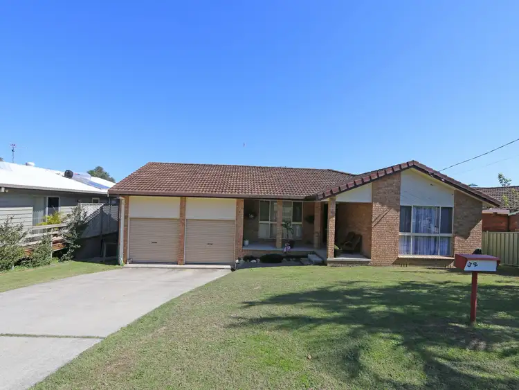 32 Roderick Street, Maclean NSW 2463